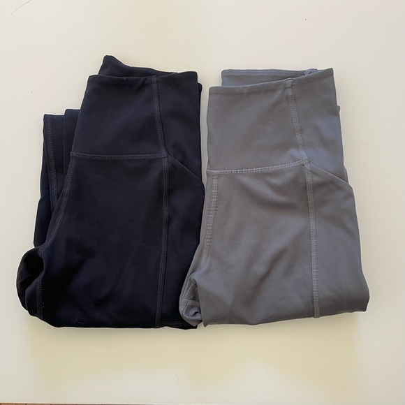 2 Girlfriend Collective Pocket Compression Legging Black and Thyme | XS | 23 3/4 - Picture 2 of 3